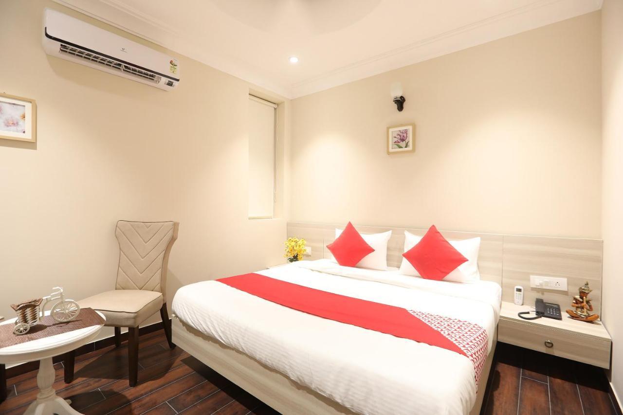 Hotel Oyo 43009 The Palm Green Indraprastha Esterno foto